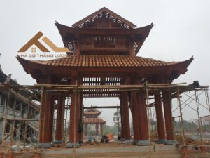 thap treo chuong chua 2